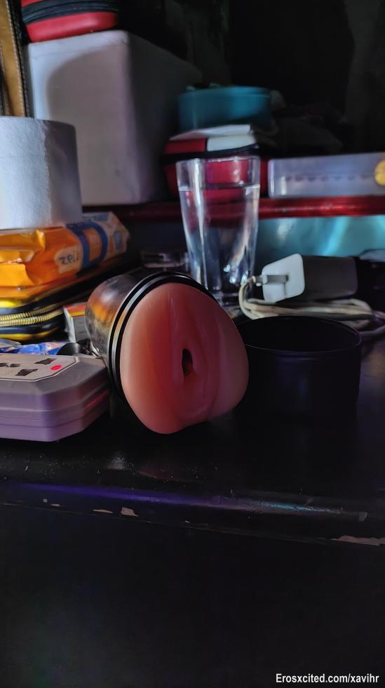 Con el juguetito preparado por si sale algo