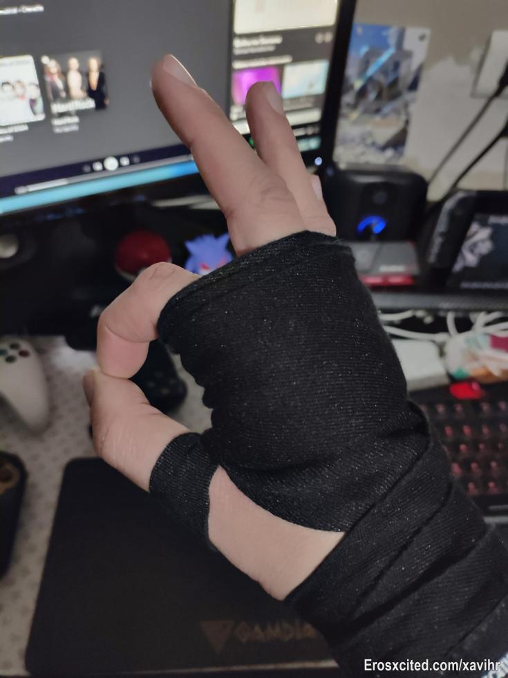 Aquí no todo es tula, poto y leche.
Llevo 1 mes aprox que volví al entrenamiento, después de pasar por una lesión que me mantuvo alejado meses.
Hecho de menos el ring.