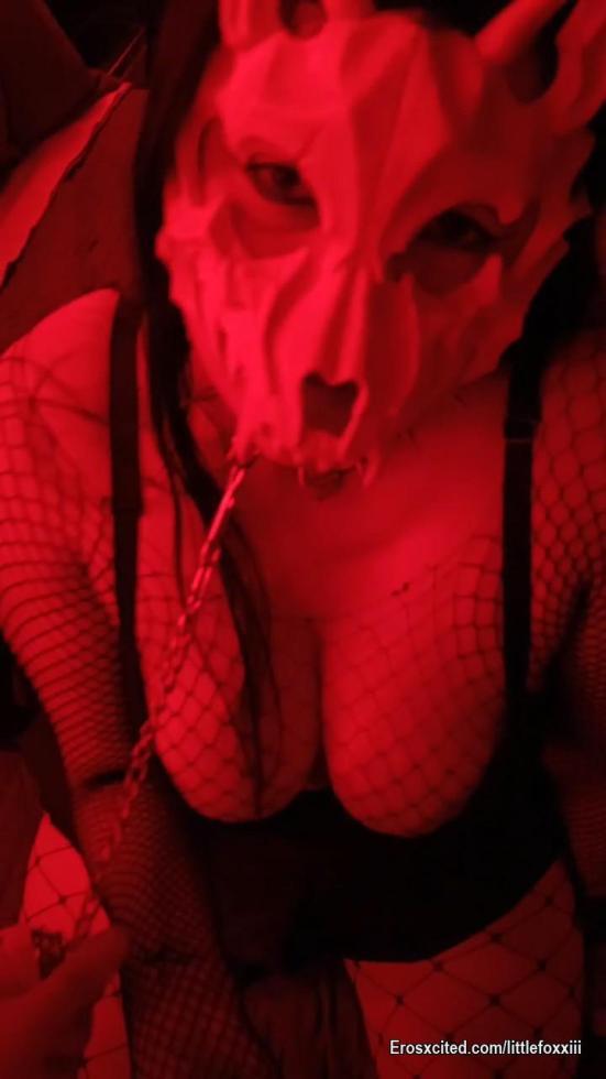 💥Has encontrado la combinación explosiva💥
Una sumisa que encarna la combinación más conflictiva y excitante del BDSM: la insolencia y desafío de la Brat se combina con la promiscuidad y degradación sexual de esta  Zorrita🦊
¿Estás listo@ para ser mi  Dom/Tamer que pueda romper a esta insolente y sucia rebelde?